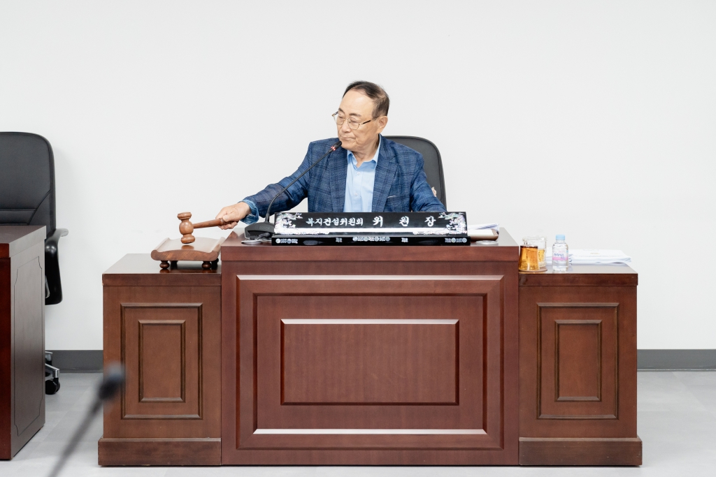 250707 제284회 정례회 제1차 복지건설위원회 이미지(1)