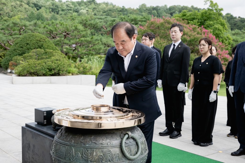 현충원 참배 이미지(6)