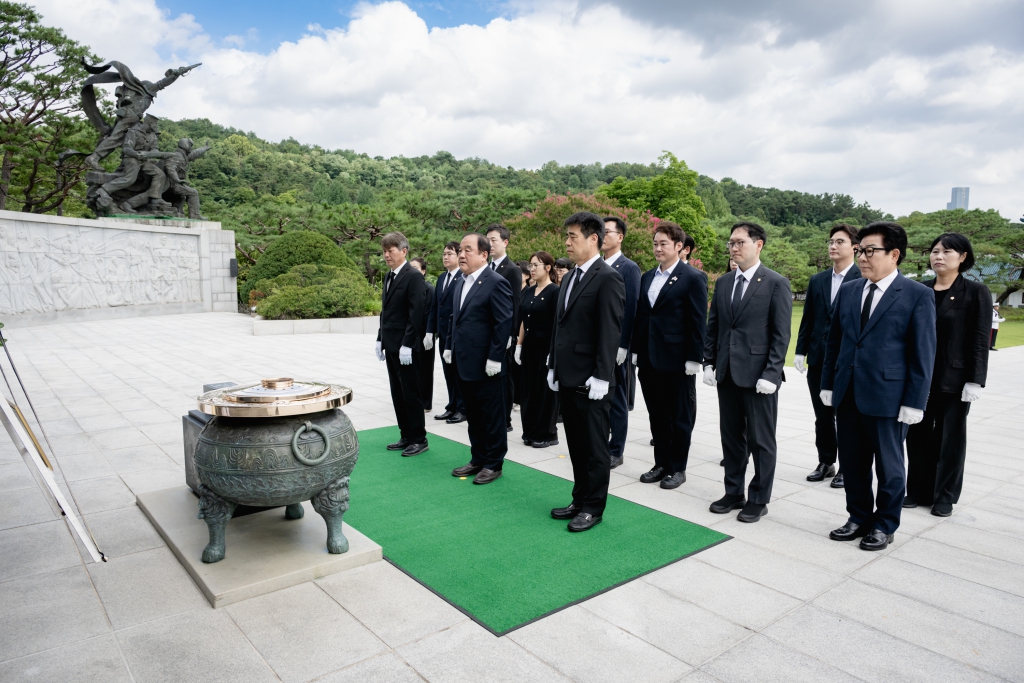 현충원 참배 이미지(5)