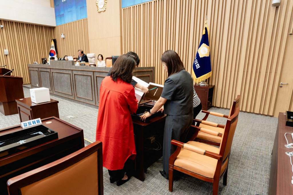 제292회 임시회 제3차 본회의-상임위원장 선출 이미지(32)