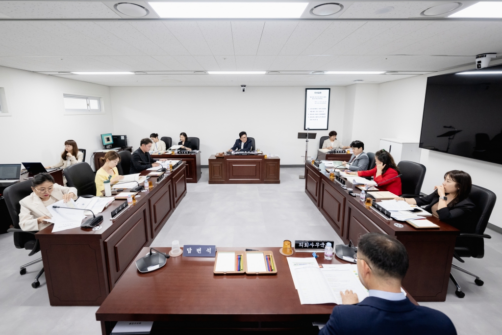 250704 제284회 제1차 정례회 제1차 의회운영위원회 이미지(3)