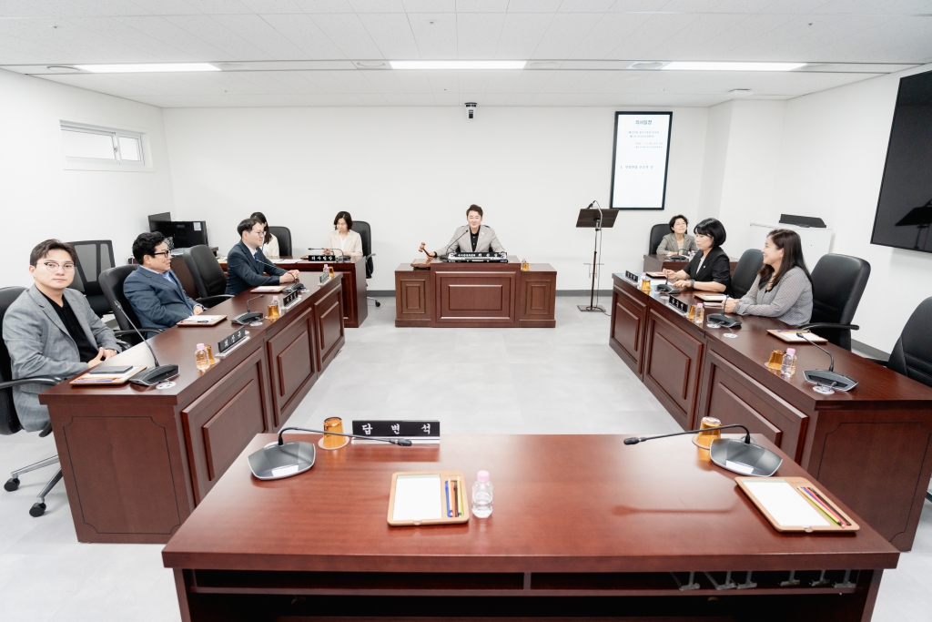 제292회 임시회 폐회중 복지건설위원회 이미지(2)
