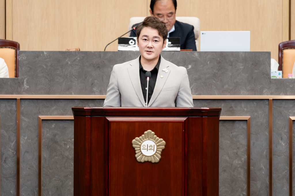제292회 임시회 제3차 본회의-상임위원장 선출 이미지(40)