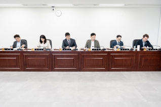 제295회 제1차 정례회 행정사무감사 1일차 개회