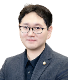 유지훈 의원 사진